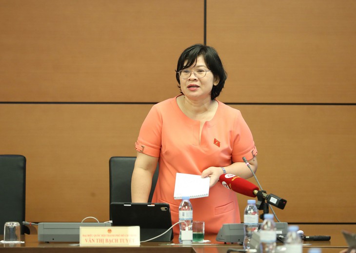 Nhiều ĐBQH bày tỏ đồng tình khi trẻ dưới 14 tuổi được cấp Căn cước công dân theo nhu cầu - Ảnh 4.