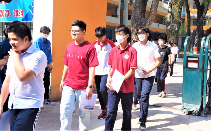 Đáp án đề thi tuyển sinh lớp 10 môn Toán tại Hà Nội năm 2023