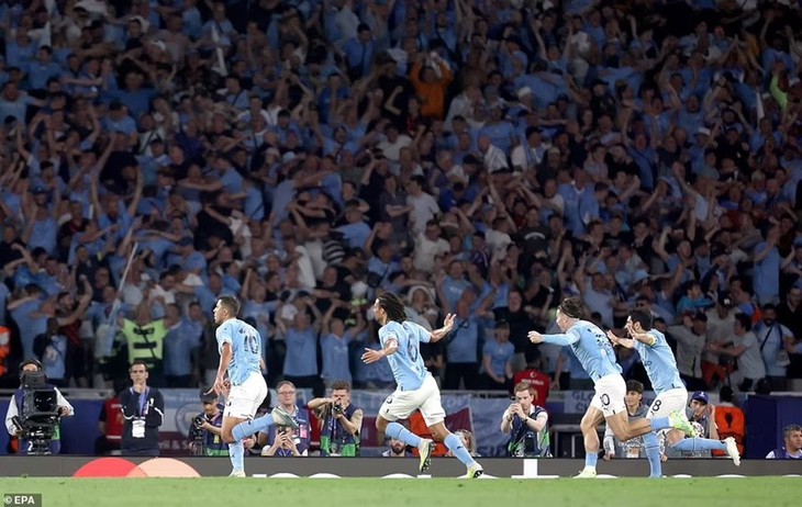 Khoảnh khắc đáng nhớ trong ngày Man City vô địch Champions League - Ảnh 6. Khoảnh khắc đáng nhớ trong ngày Man City vô địch Champions League - Ảnh 6.