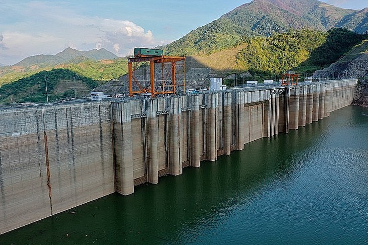 Hồ thủy đện ngày 10/6: Lưu lượng nước về tăng so với ngày 9/6 nhưng vẫn thấp - Ảnh 1.