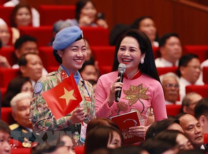 Mỗi điển hình tiên tiến lan tỏa ý thức trách nhiệm và sự cống hiến - Ảnh 14.