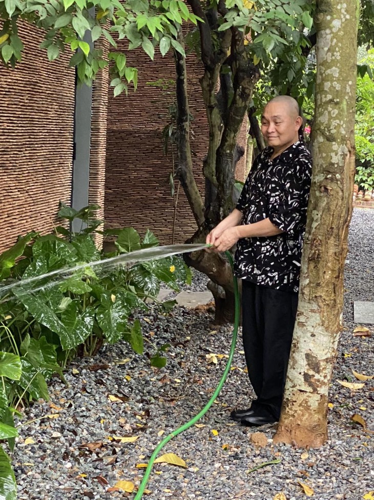 Tuổi 63 của NSƯT Xuân Hinh: Ít tham vọng, nhẹ nhàng buông bỏ... - Ảnh 8. Tuổi 63 của NSƯT Xuân Hinh: Ít tham vọng, nhẹ nhàng buông bỏ... - Ảnh 8.