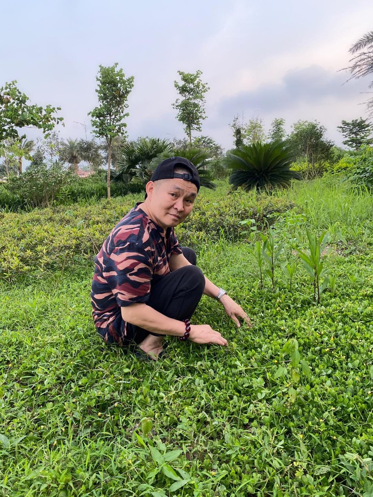 Tuổi 63 của NSƯT Xuân Hinh: Ít tham vọng, nhẹ nhàng buông bỏ... - Ảnh 7. Tuổi 63 của NSƯT Xuân Hinh: Ít tham vọng, nhẹ nhàng buông bỏ... - Ảnh 7.