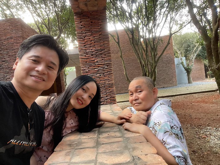 Tuổi 63 của NSƯT Xuân Hinh: Ít tham vọng, nhẹ nhàng buông bỏ... - Ảnh 9. Tuổi 63 của NSƯT Xuân Hinh: Ít tham vọng, nhẹ nhàng buông bỏ... - Ảnh 9.