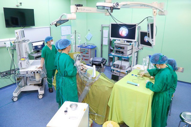 Bệnh viện ĐK TP Vinh, địa chỉ tin cậy của người bệnh trong phẫu thuật nội soi điều trị sỏi tiết niệu - Ảnh 1. Bệnh viện ĐK TP Vinh, địa chỉ tin cậy của người bệnh trong phẫu thuật nội soi điều trị sỏi tiết niệu - Ảnh 1.