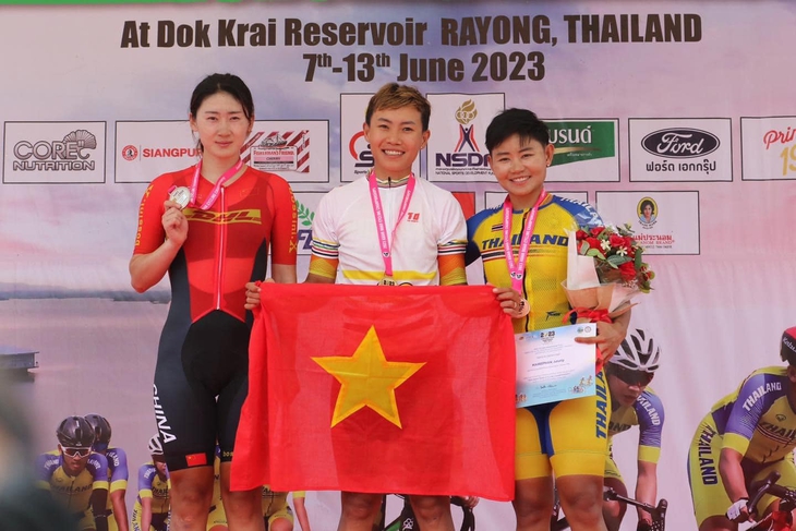 Nguyễn Thị Thật giành HCV châu Á, sáng cửa giành vé đầu tiên dự Olympic Paris 2024 - Ảnh 1. Nguyễn Thị Thật giành HCV châu Á, sáng cửa giành vé đầu tiên dự Olympic Paris 2024 - Ảnh 1.
