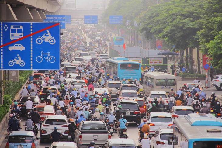 Tổ chức lại giao thông tuyến đường Nguyễn Trãi sau khi dỡ loạt 'lô cốt' thi công- Ảnh 2. Tổ chức lại giao thông tuyến đường Nguyễn Trãi sau khi dỡ loạt 'lô cốt' thi công- Ảnh 2.