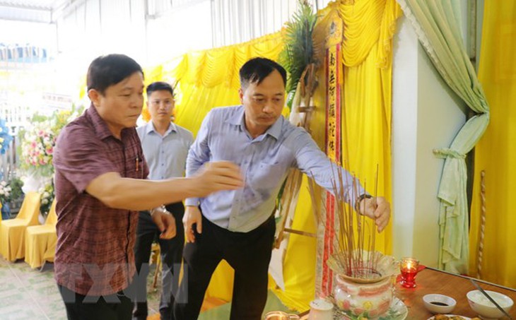 Vụ tấn công tại Đắk Lắk: Thăm hỏi, động viên gia đình các nạn nhân - Ảnh 1.