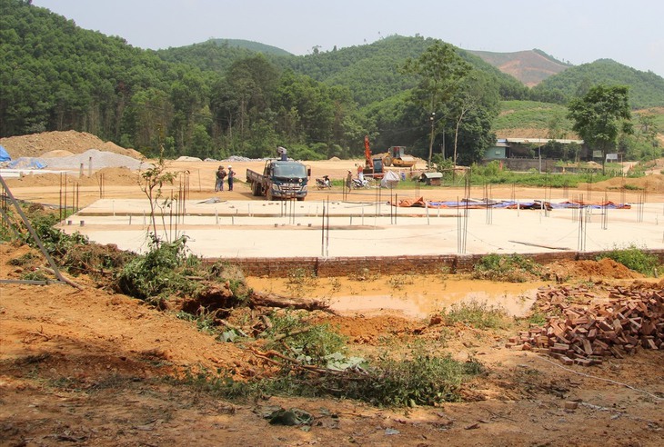 Kiểm tra công trình 800 tỉ đồng để xảy ra vụ bé trai rơi xuống hố tử vong - Ảnh 2.