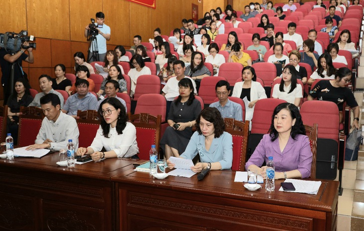 Khi chuyển từ nhóm A sang nhóm B, thanh toán chi phí điều trị COVID-19 sẽ thế nào? - Ảnh 1. Khi chuyển từ nhóm A sang nhóm B, thanh toán chi phí điều trị COVID-19 sẽ thế nào? - Ảnh 1.