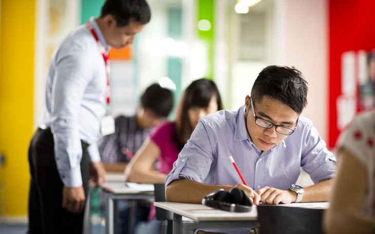 Bộ GĐ&ĐT trả lời về việc IELTS 8.0 không được miễn thi Ngoại ngữ tốt nghiệp THPT