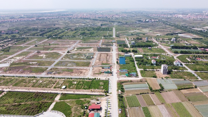 Hà Nội: Dừng triển khai 3 dự án khu đô thị tại huyện Mê Linh do 15 năm 'án binh bất động' - Ảnh 1. Hà Nội: Dừng triển khai 3 dự án khu đô thị tại huyện Mê Linh do 15 năm 'án binh bất động' - Ảnh 1.