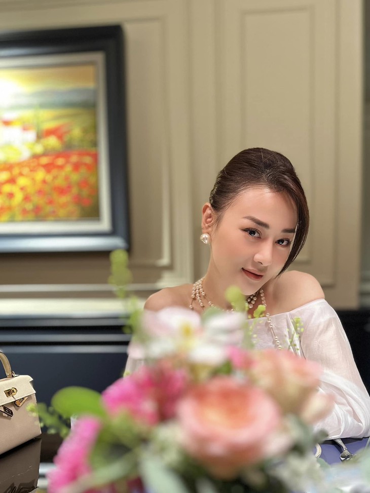 Những mối tình trắc trở của Phương Oanh trước khi đến với Shark Bình: Yêu lâu nhất 4 năm - Ảnh 4.