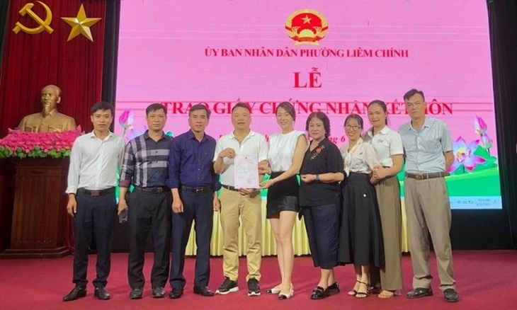 Những mối tình trắc trở của Phương Oanh trước khi đến với Shark Bình: Yêu lâu nhất 4 năm - Ảnh 1.