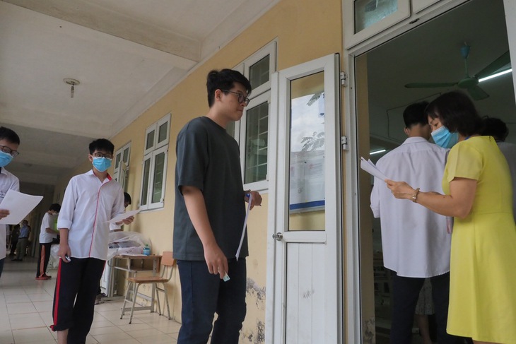 Cả nước có hơn 1 triệu thí sinh đăng ký dự thi tốt nghiệp THPT 2023 - Ảnh 2. Cả nước có hơn 1 triệu thí sinh đăng ký dự thi tốt nghiệp THPT 2023 - Ảnh 2.