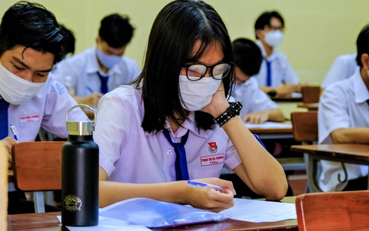 Bộ GĐ&ĐT nói gì về việc IELTS 8.0 vẫn không được miễn thi Ngoại ngữ tốt nghiệp THPT?