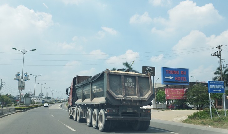 Từ chối đăng kiểm phương tiện vi phạm nhưng không nộp phạt nguội - Ảnh 1. Từ chối đăng kiểm phương tiện vi phạm nhưng không nộp phạt nguội - Ảnh 1.