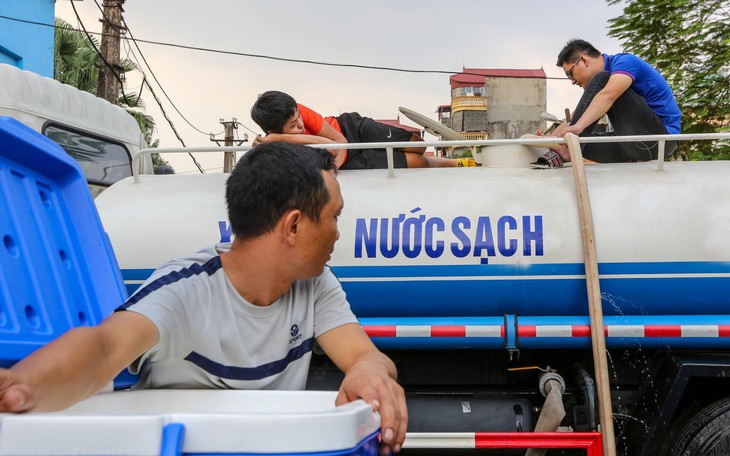 Mực nước sông Đà xuống thấp, nước sạch phục vụ người dân Thủ đô có bị ảnh hưởng?
