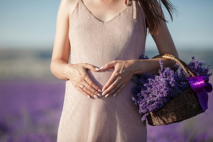 Chị em phụ nữ hãy đón nhận sự thay đổi tâm sinh lý của mình một cách vui vẻ biết kiềm chế để cân bằng lại.