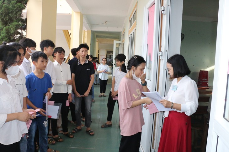 Nghệ An chính thức công bố điểm thi tuyển sinh vào lớp 10 - Ảnh 1.