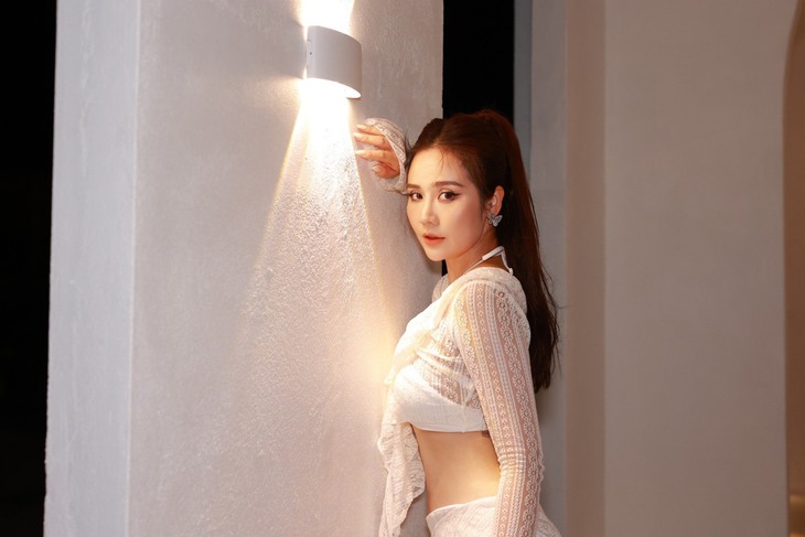 Huyền Lizzie hiếm hoi nhắc về chồng cũ - Ảnh 2.