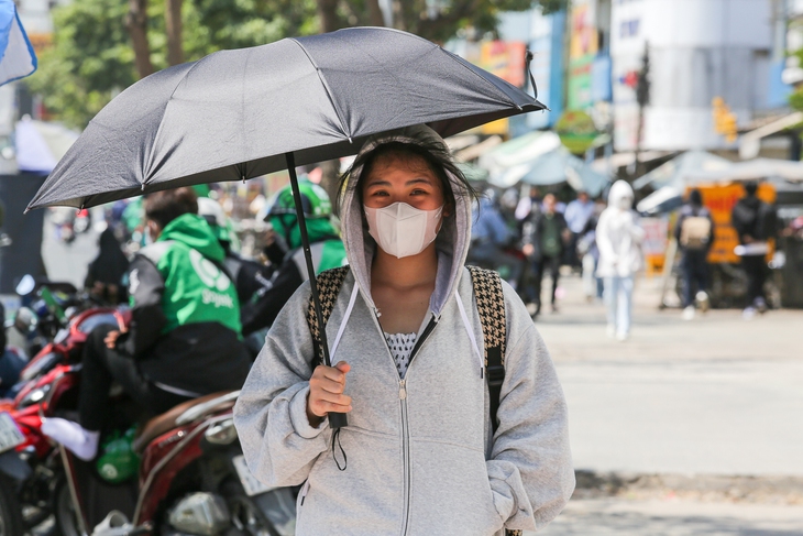 Thời tiết hôm nay 18/6: Bắc Bộ ngày nắng nóng, đêm có mưa - Ảnh 1. Thời tiết hôm nay 18/6: Bắc Bộ ngày nắng nóng, đêm có mưa - Ảnh 1.