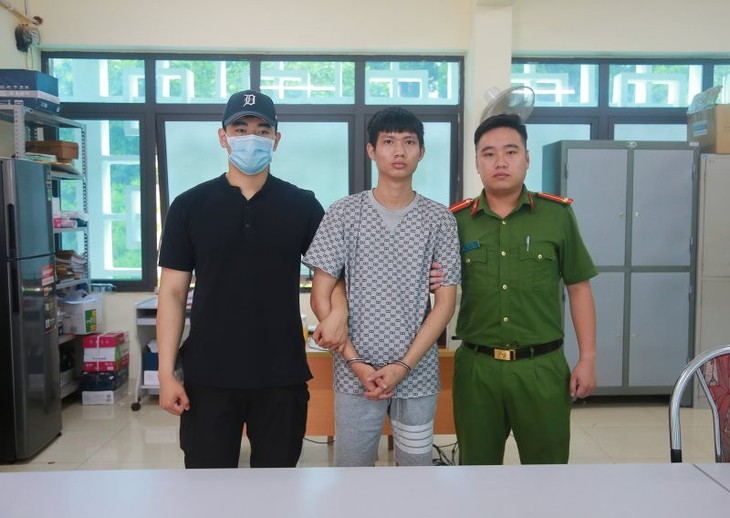 Bắt đối tượng cướp tài sản rồi bỏ trốn đến khu vực biên giới - Ảnh 1.