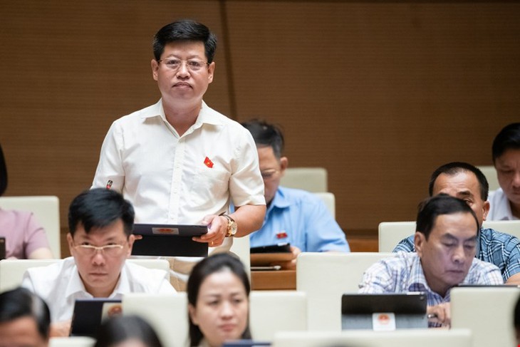ĐBQH lo lại việc người nước ngoài 'thâu tóm' bất động sản tại thành phố lớn, khu du lịch - Ảnh 4. ĐBQH lo lại việc người nước ngoài 'thâu tóm' bất động sản tại thành phố lớn, khu du lịch - Ảnh 4.