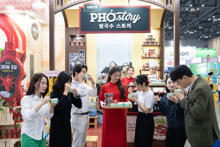 Lần đầu tiên ra mắt, hương vị Phở Story chiếm trọn cảm tình người Hàn - Ảnh 1.