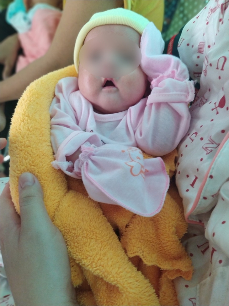 Khoa Sơ sinh Bệnh viện Nhi Đồng Cần Thơ - "Mái nhà" của những đứa trẻ sơ sinh non tháng - Ảnh 1.