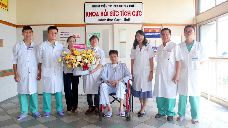 Cứu sống bệnh nhân bị sốc nhiễm khuẩn, suy hô hấp, viêm cơ tim tối cấp - Ảnh 2. Cứu sống bệnh nhân bị sốc nhiễm khuẩn, suy hô hấp, viêm cơ tim tối cấp - Ảnh 2.