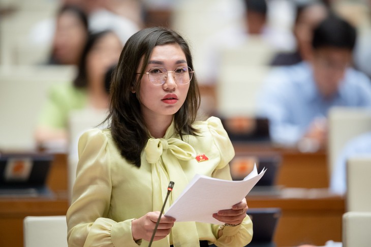 ĐBQH đề nghị có lộ trình khi tăng hạn tuổi phục vụ cao nhất trong lực lượng công an nhân dân - Ảnh 3.