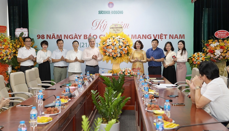 Thứ trưởng Nguyễn Thị Liên Hương: Báo Sức khỏe & Đời sống phát huy mô hình đa phương tiện để lan tỏa nhiều hơn các thông tin về ngành y tế - Ảnh 1. Thứ trưởng Nguyễn Thị Liên Hương: Báo Sức khỏe & Đời sống phát huy mô hình đa phương tiện để lan tỏa nhiều hơn các thông tin về ngành y tế - Ảnh 1.