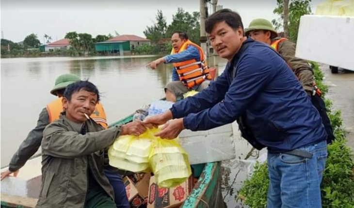 Niềm đam mê của những "nhà báo không thẻ" - Ảnh 4.