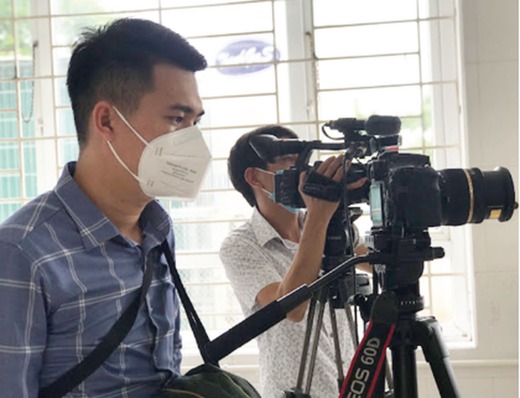Hành trang vào nghề của phóng viên trẻ - Ảnh 4.