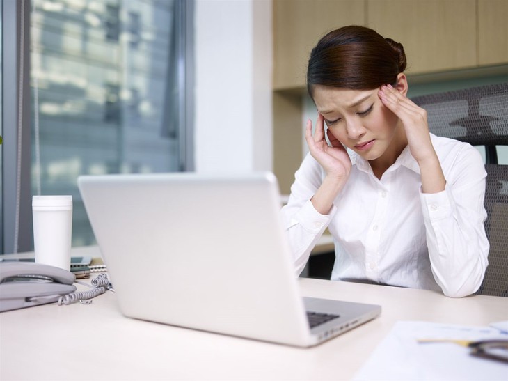 Vì sao những người làm báo dễ bị đau dạ dày? - Ảnh 2.