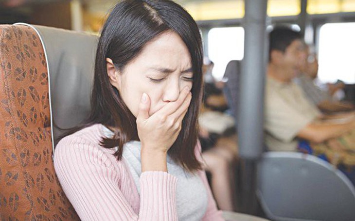 Mẹo ăn uống tránh say tàu xe khi đi du lịch