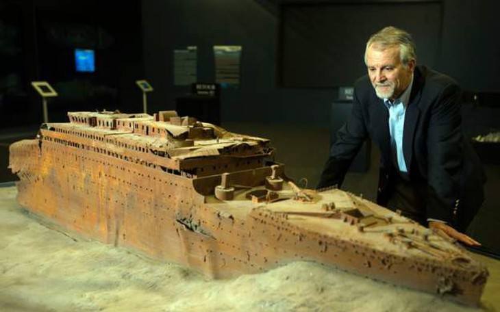 Con trai nhà thám hiểm Titanic: 'Những giây phút cuối cùng bên tàu Titanic rất ý nghĩa với cha tôi'