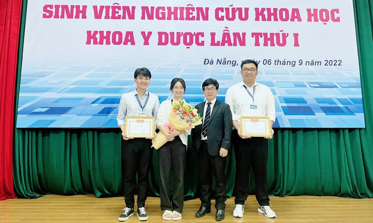 Nam sinh trường Y và những bài báo quốc tế - Ảnh 1.