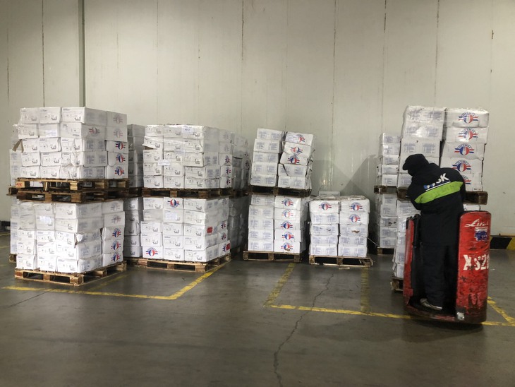 Kinh doanh thực phẩm quá hạn, một công ty bị đề nghị xử phạt 180 triệu đồng - Ảnh 3.