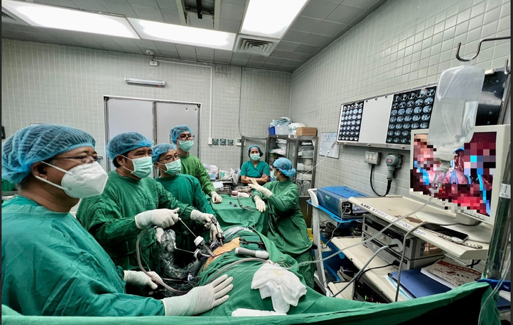 Lần đầu tiên Việt Nam điều trị thành công cho bệnh nhân ung thư thận có chồi bướu bằng nội soi - Ảnh 1. Lần đầu tiên Việt Nam điều trị thành công cho bệnh nhân ung thư thận có chồi bướu bằng nội soi - Ảnh 1.