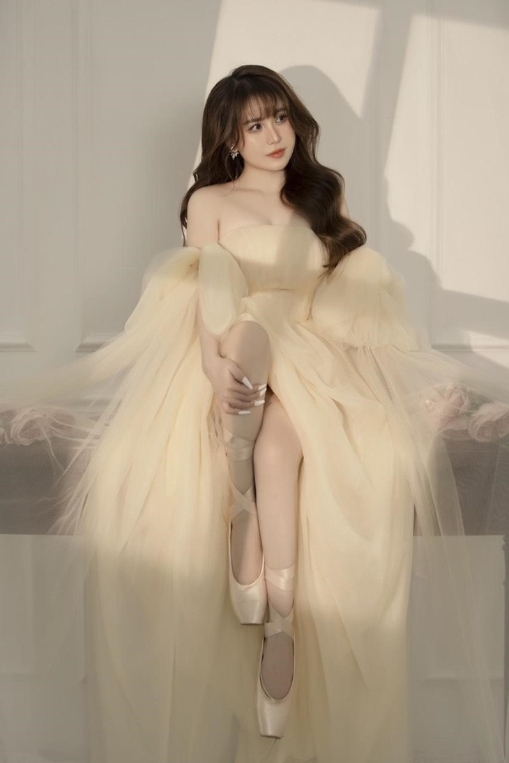 Cô gái vùng biển nỗ lực trở thành idol hot TikTok Live - Ảnh 1. Cô gái vùng biển nỗ lực trở thành idol hot TikTok Live - Ảnh 1.