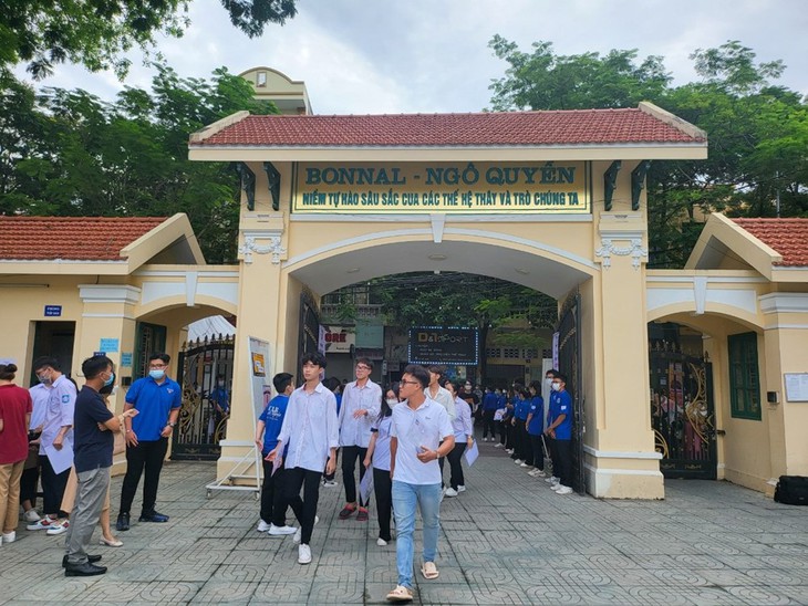 Thí sinh lớn tuổi nhất tham dự Kỳ thi tốt nghiệp THPT 2023 ở Hải Phòng là ai? - Ảnh 1. Thí sinh lớn tuổi nhất tham dự Kỳ thi tốt nghiệp THPT 2023 ở Hải Phòng là ai? - Ảnh 1.