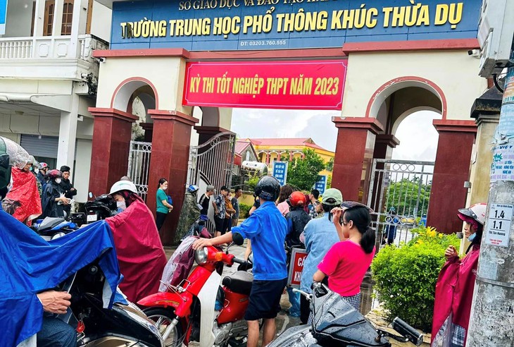 Hải Dương 60 thí sinh vắng thi, Hải Phòng 96 học sinh không làm bài môn Ngữ văn - Ảnh 1. Hải Dương 60 thí sinh vắng thi, Hải Phòng 96 học sinh không làm bài môn Ngữ văn - Ảnh 1.