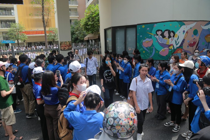 Thi tốt nghiệp THPT 2023: Thí sinh thở phào với đề Ngữ văn - Ảnh 4.