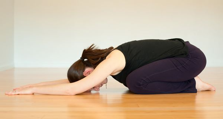 6 bài tập đơn giản giúp giảm căng thẳng cuối ngày - Ảnh 3. 6 bài tập đơn giản giúp giảm căng thẳng cuối ngày - Ảnh 3.