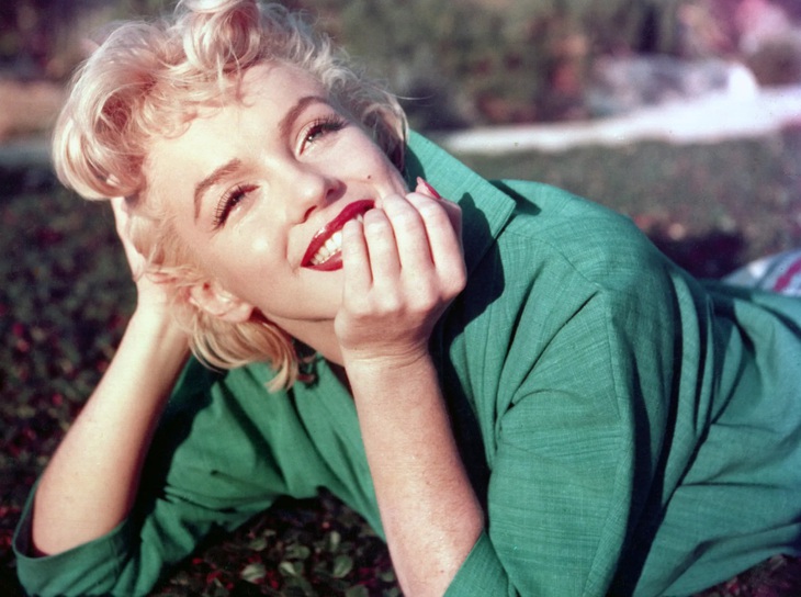 Bí quyết làm đẹp của huyền thoại tóc vàng Marilyn Monroe - Ảnh 1. Bí quyết làm đẹp của huyền thoại tóc vàng Marilyn Monroe - Ảnh 1.