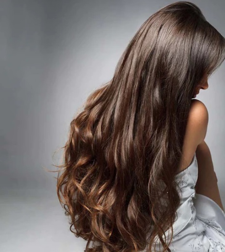 Cách chăm sóc sức khỏe da đầu để có mái tóc dày mượt, óng ả - Ảnh 4.