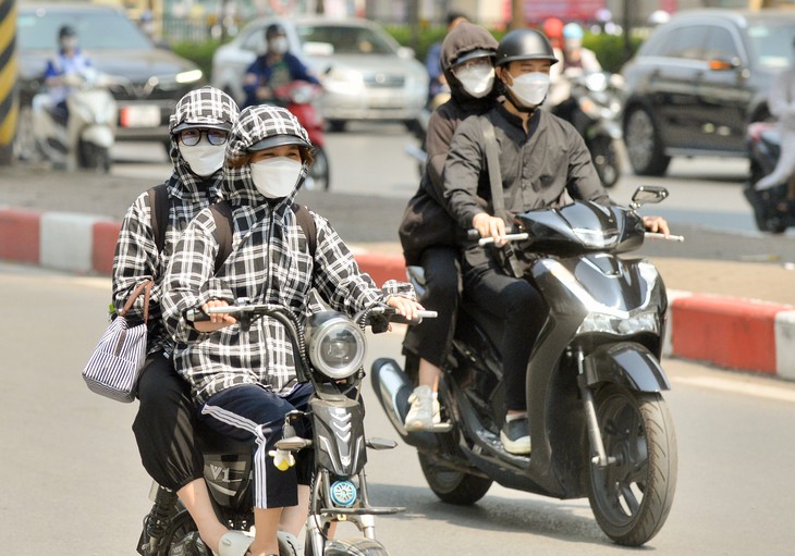 Cao điểm của đợt nắng nóng lần này vào ngày nào? - Ảnh 2.