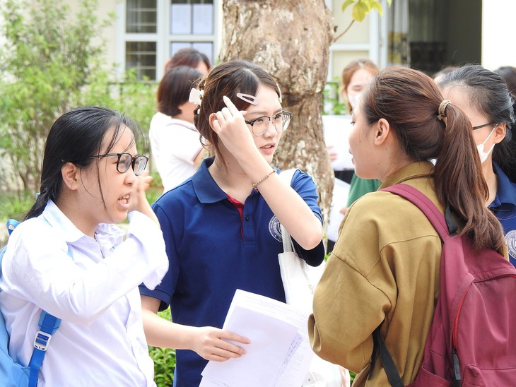 Ngày thi cuối tốt nghiệp THPT: Quảng Ninh 1 thí sinh bị đình chỉ, Hải Phòng 3 học sinh vi phạm quy chế - Ảnh 1. Ngày thi cuối tốt nghiệp THPT: Quảng Ninh 1 thí sinh bị đình chỉ, Hải Phòng 3 học sinh vi phạm quy chế - Ảnh 1.